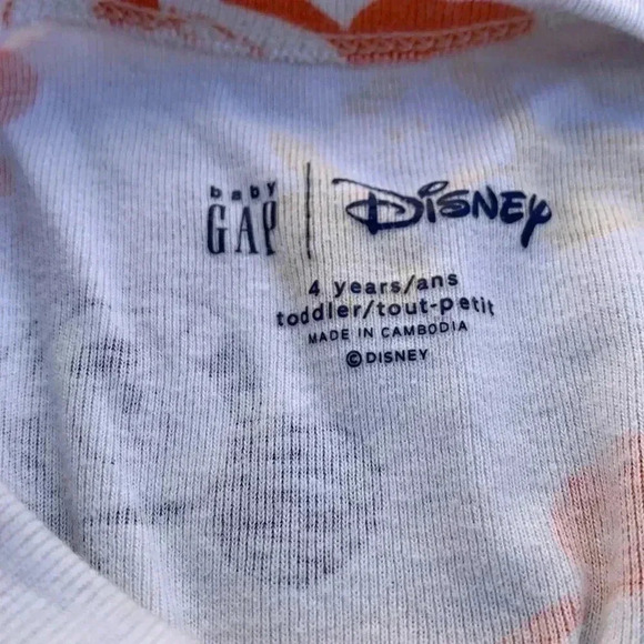 Gap Disney, long sleeve  100% cotton T-shirt - Picture 3 of 3